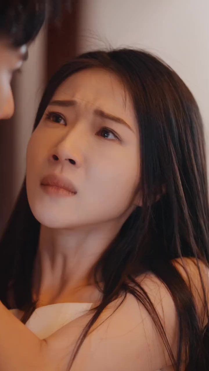 夫人离婚后,疯批总裁他慌了 2024 短剧 海报