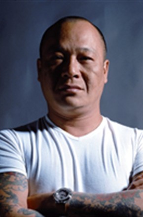 吴志雄头像