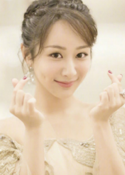 杨紫头像