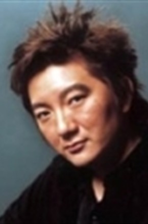 杨臣刚头像