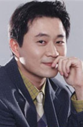 汤志伟头像