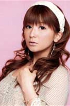 汤嬿头像