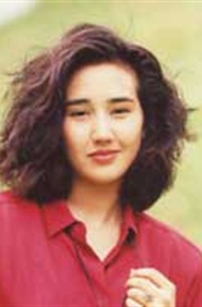 柏安妮头像