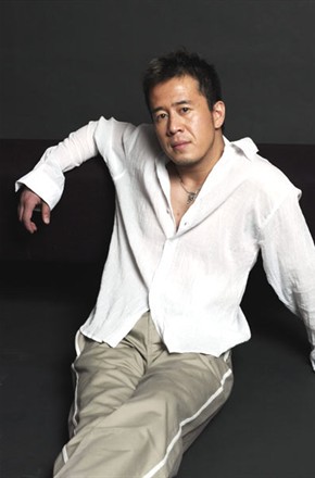 杨坤头像