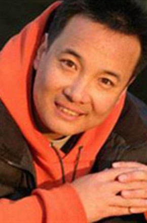 苗皓钧头像