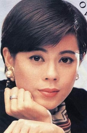 梁艺龄头像