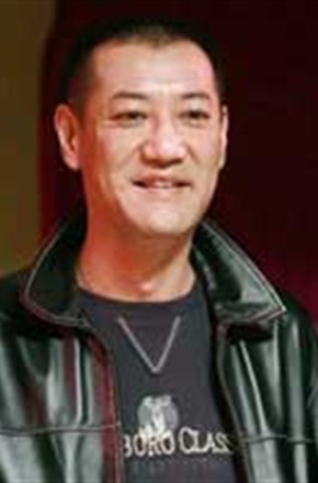 英壮头像