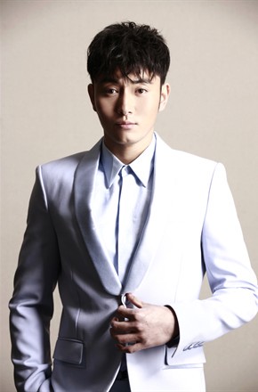 李东学头像
