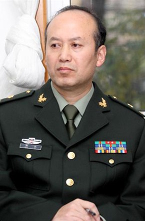 郭达头像