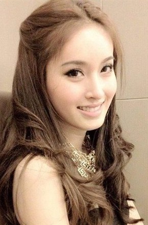 宝儿头像