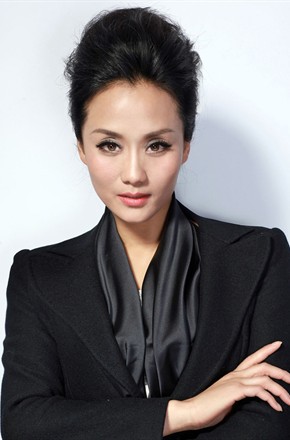 李颖头像