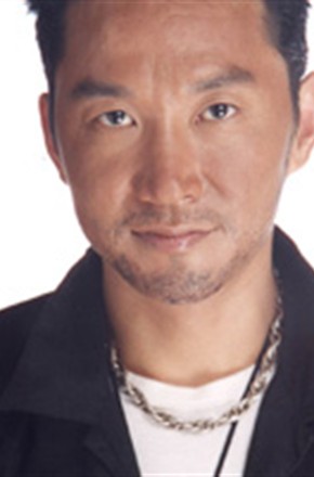 赵燕国彰头像
