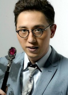 华少头像