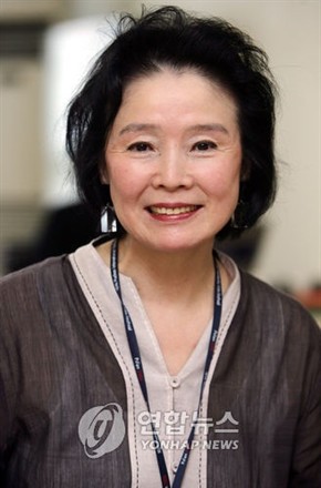 尹静姬头像