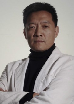 李梦男头像